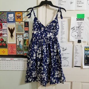 American Eagle dress 00 sleeveless floral print v-neck tie straps empire lined